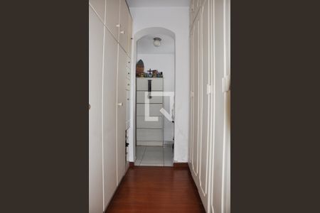 Casa à venda com 175m², 5 quartos e 2 vagasCloset / Suite