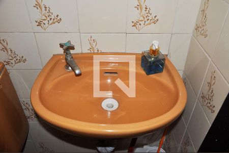 Casa à venda com 175m², 5 quartos e 2 vagasBanheiro