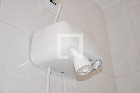 Casa à venda com 175m², 5 quartos e 2 vagasBanheiro / Box / Armário / Chuveiro Elétrico