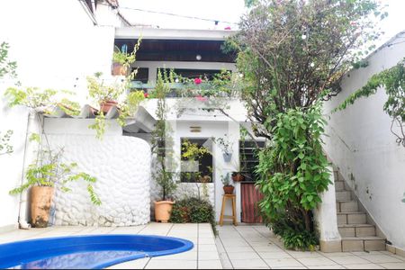 Casa à venda com 175m², 5 quartos e 2 vagasQuintal com Piscina