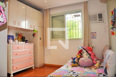 Casa à venda com 175m², 5 quartos e 2 vagasQuarto 02