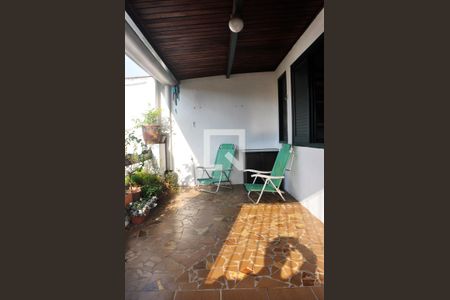 Casa à venda com 175m², 5 quartos e 2 vagasVaranda