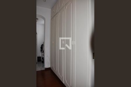 Casa à venda com 175m², 5 quartos e 2 vagasCloset / Suite