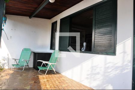 Casa à venda com 175m², 5 quartos e 2 vagasVaranda