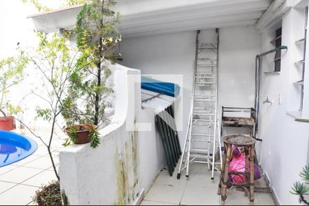 Casa à venda com 175m², 5 quartos e 2 vagasQuintal com Piscina