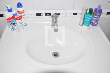 Casa à venda com 175m², 5 quartos e 2 vagasSuite / Box / Armário / Chuveiro Elétrico