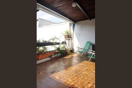 Casa à venda com 175m², 5 quartos e 2 vagasVaranda