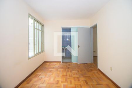 Suíte de apartamento para alugar com 1 quarto, 58m² em São João, Porto Alegre