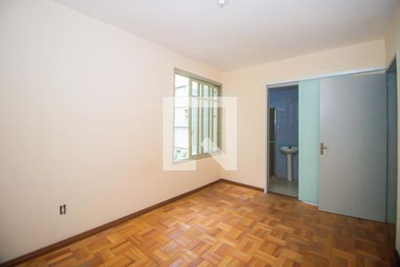 Suíte de apartamento para alugar com 1 quarto, 58m² em São João, Porto Alegre