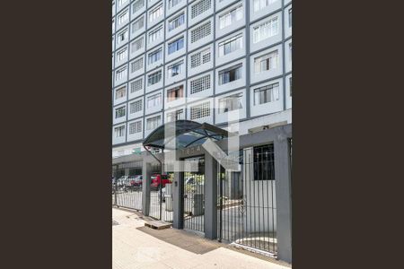 Apartamento à venda com 43m², 1 quarto e sem vaga Apartamento à venda com 43m², 1 quarto e sem vagaFachada