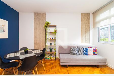 Apartamento à venda com 43m², 1 quarto e sem vaga Apartamento à venda com 43m², 1 quarto e sem vagaSala