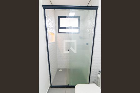 Banheiro Social de kitnet/studio para alugar com 1 quarto, 25m² em Jardim Oriental, São Paulo