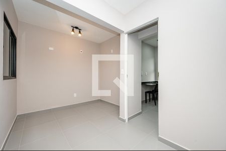 Quarto de kitnet/studio para alugar com 1 quarto, 25m² em Jardim Oriental, São Paulo