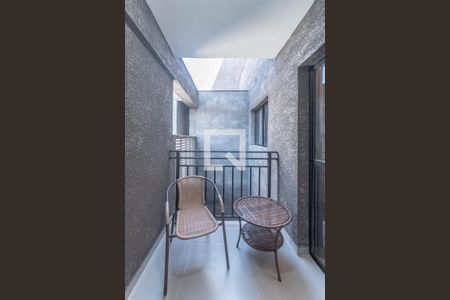 Sacada  de kitnet/studio para alugar com 1 quarto, 25m² em Jardim Oriental, São Paulo