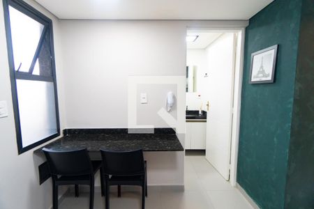 Sala/Cozinha de apartamento para alugar com 1 quarto, 25m² em Jardim Oriental, São Paulo