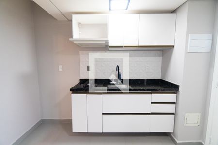 Sala/Cozinha de apartamento para alugar com 1 quarto, 25m² em Jardim Oriental, São Paulo