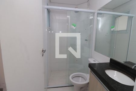 Banheiro de apartamento à venda com 1 quarto, 40m² em Vila Azevedo, São Paulo