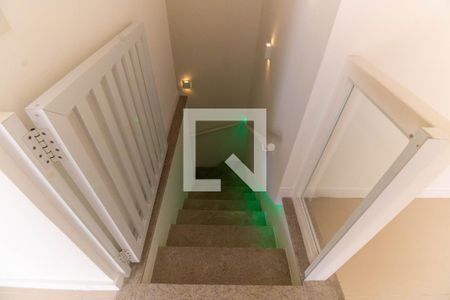 Escada  de apartamento à venda com 3 quartos, 200m² em Ingá, Niterói