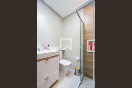 Banheiro da suíte de casa para alugar com 2 quartos, 78m² em Vila Gomes Cardim, São Paulo