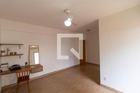 Apartamento à venda com 68m², 1 quarto e sem vagaSalas