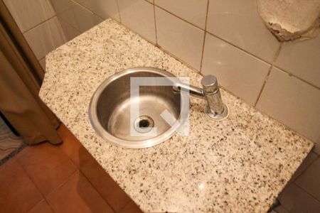 Casa à venda com 350m², 3 quartos e 2 vagas Casa à venda com 350m², 3 quartos e 2 vagasBanheiro 2