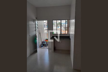Cozinha de casa para alugar com 1 quarto, 35m² em Jardim Sao Salvador, Taboão da Serra