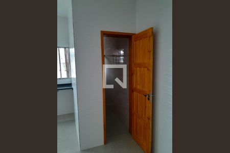 Cozinha de casa para alugar com 1 quarto, 35m² em Jardim Sao Salvador, Taboão da Serra