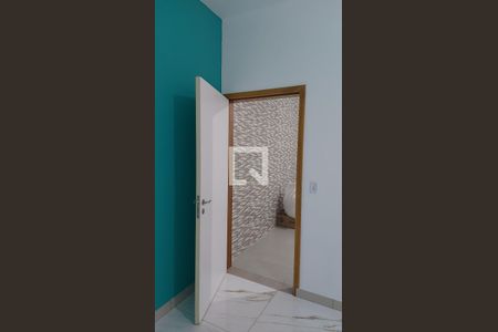 Quarto de casa para alugar com 1 quarto, 35m² em Jardim Sao Salvador, Taboão da Serra