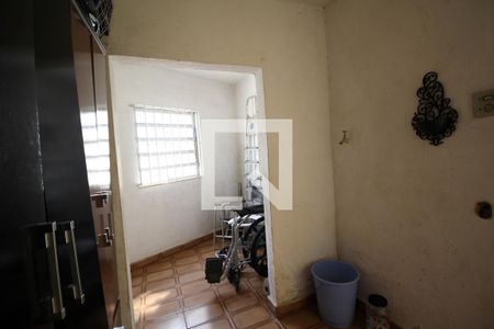 Casa à venda com 80m², 2 quartos e 1 vagaÁrea de Serviço