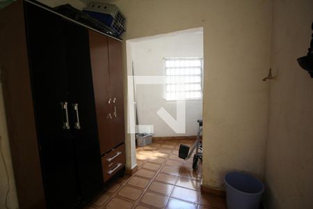 Casa à venda com 80m², 2 quartos e 1 vagaÁrea de Serviço