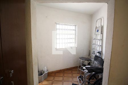 Casa à venda com 80m², 2 quartos e 1 vagaÁrea de Serviço