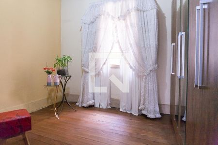 Casa à venda com 300m², 7 quartos e 3 vagasquarto 3