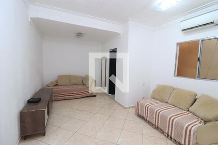 Sala de TV de casa de condomínio para alugar com 1 quarto, 45m² em Chácara Califórnia, São Paulo