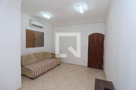 Sala de TV de casa de condomínio para alugar com 1 quarto, 60m² em Chácara Califórnia, São Paulo