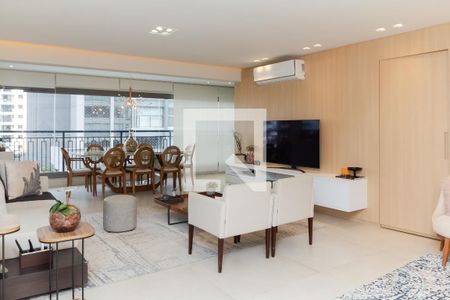 Sala de apartamento à venda com 3 quartos, 151m² em Indianópolis, São Paulo