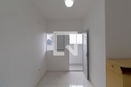 Quarto de casa para alugar com 2 quartos, 50m² em Vila Paranaguá, São Paulo