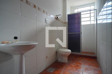 Banheiro Corredor de apartamento para alugar com 1 quarto, 48m² em São Geraldo, Porto Alegre