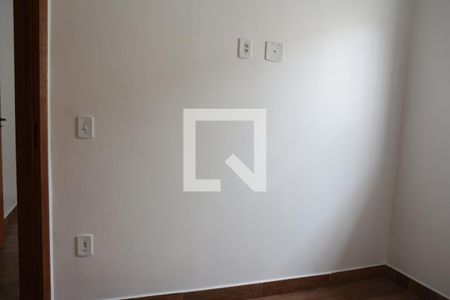 Quarto 1 de casa de condomínio para alugar com 2 quartos, 42m² em Vila Antonieta, São Paulo