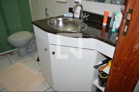 Casa de condomínio à venda com 82m², 3 quartos e 1 vagaBanheiro