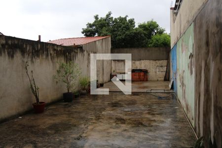 Casa à venda com 275m², 3 quartos e 8 vagasQuintal