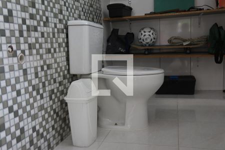 Casa à venda com 275m², 3 quartos e 8 vagasLavabo garagem