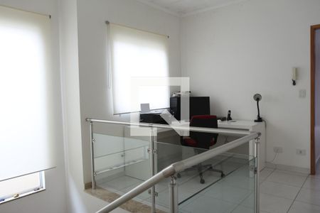 Casa à venda com 275m², 3 quartos e 8 vagasEscritório