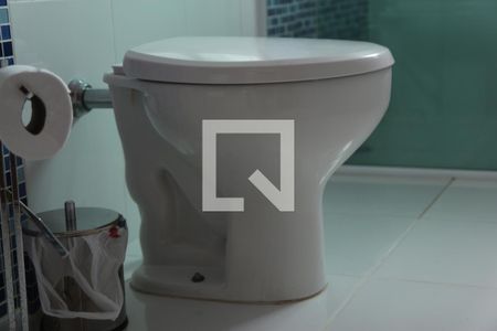 Casa à venda com 275m², 3 quartos e 8 vagasBanheiro suíte 1