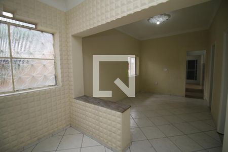 Sala de casa à venda com 3 quartos, 200m² em Olaria, Rio de Janeiro