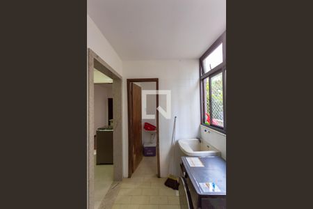 Apartamento à venda com 110m², 3 quartos e 1 vagaÁrea de Serviço