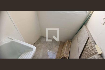 Área de serviço de apartamento para alugar com 2 quartos, 52m² em Padroeira, Osasco