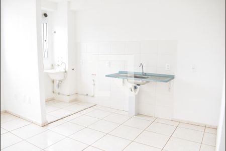 Apartamento para alugar com 42m², 2 quartos e sem vagaCozinha e Área de Serviço