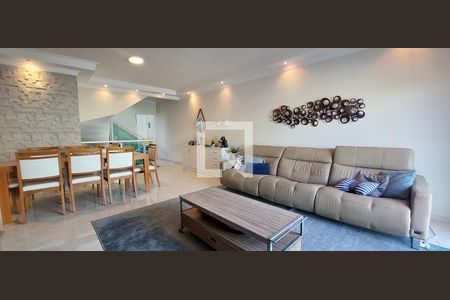 Sala de casa para alugar com 3 quartos, 222m² em Parque das Nações, Santo André