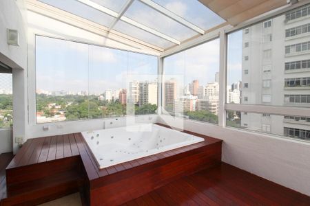 Sacada/ Jacuzzi  de apartamento para alugar com 3 quartos, 165m² em Vila Nova Conceição, São Paulo