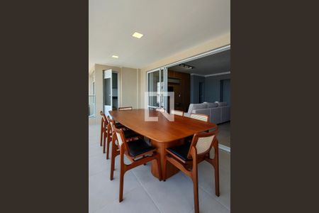 Apartamento para alugar com 144m², 3 quartos e 2 vagas Apartamento para alugar com 144m², 3 quartos e 2 vagasSacada